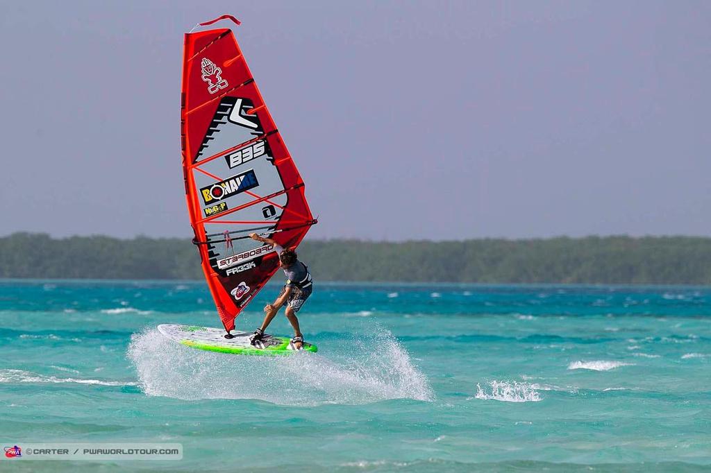 Dieter action - 2014 PWA Bonaire World Cup ©  Carter/pwaworldtour.com http://www.pwaworldtour.com/